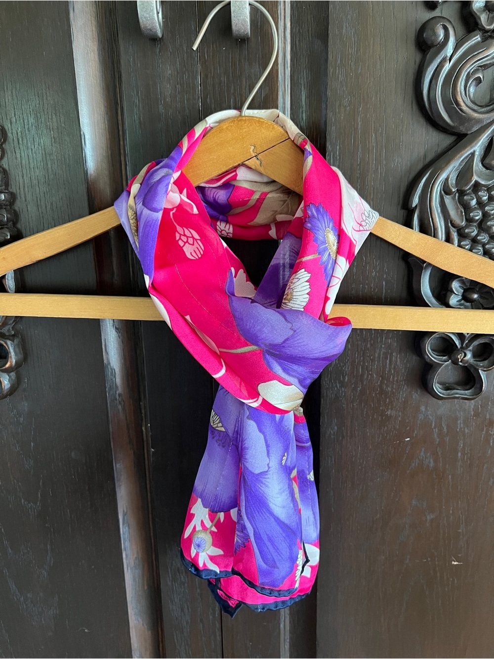 Vintage Pink & Purple Oscar de la Renta 100% Silk Floral Scarf